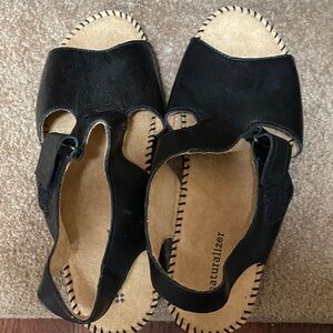Naturalizer Black Leather Sandals
